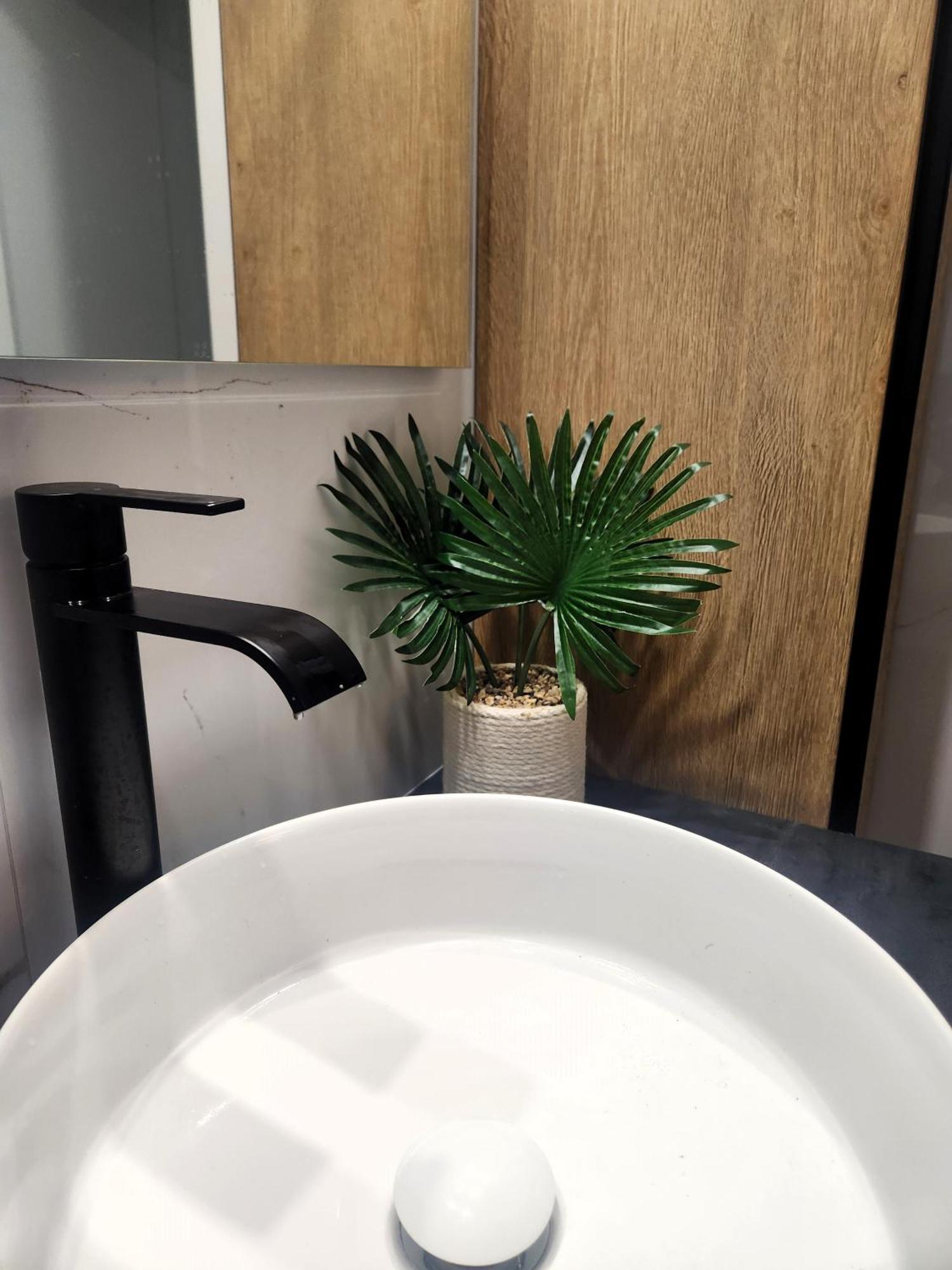 Ansa Beach Apartment - Cabopino, Marbella - Garden Level Luaran gambar