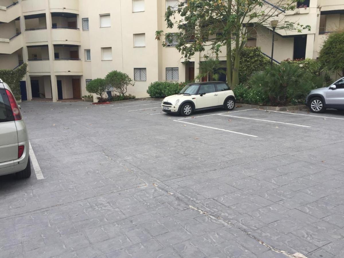 Ansa Beach Apartment - Cabopino, Marbella - Garden Level Luaran gambar