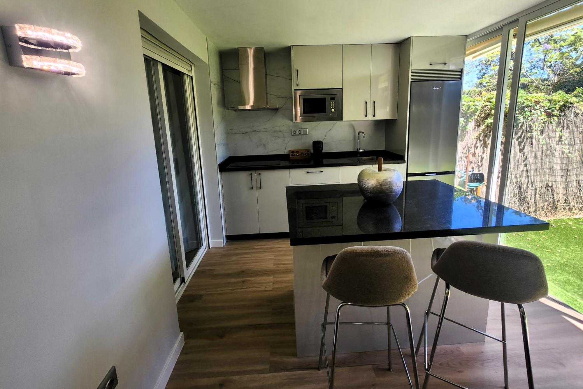 Ansa Beach Apartment - Cabopino, Marbella - Garden Level Luaran gambar